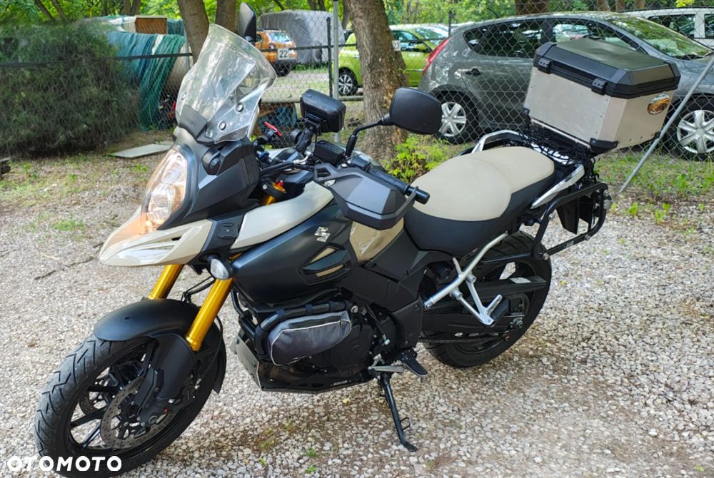 Suzuki V-STROM - 3