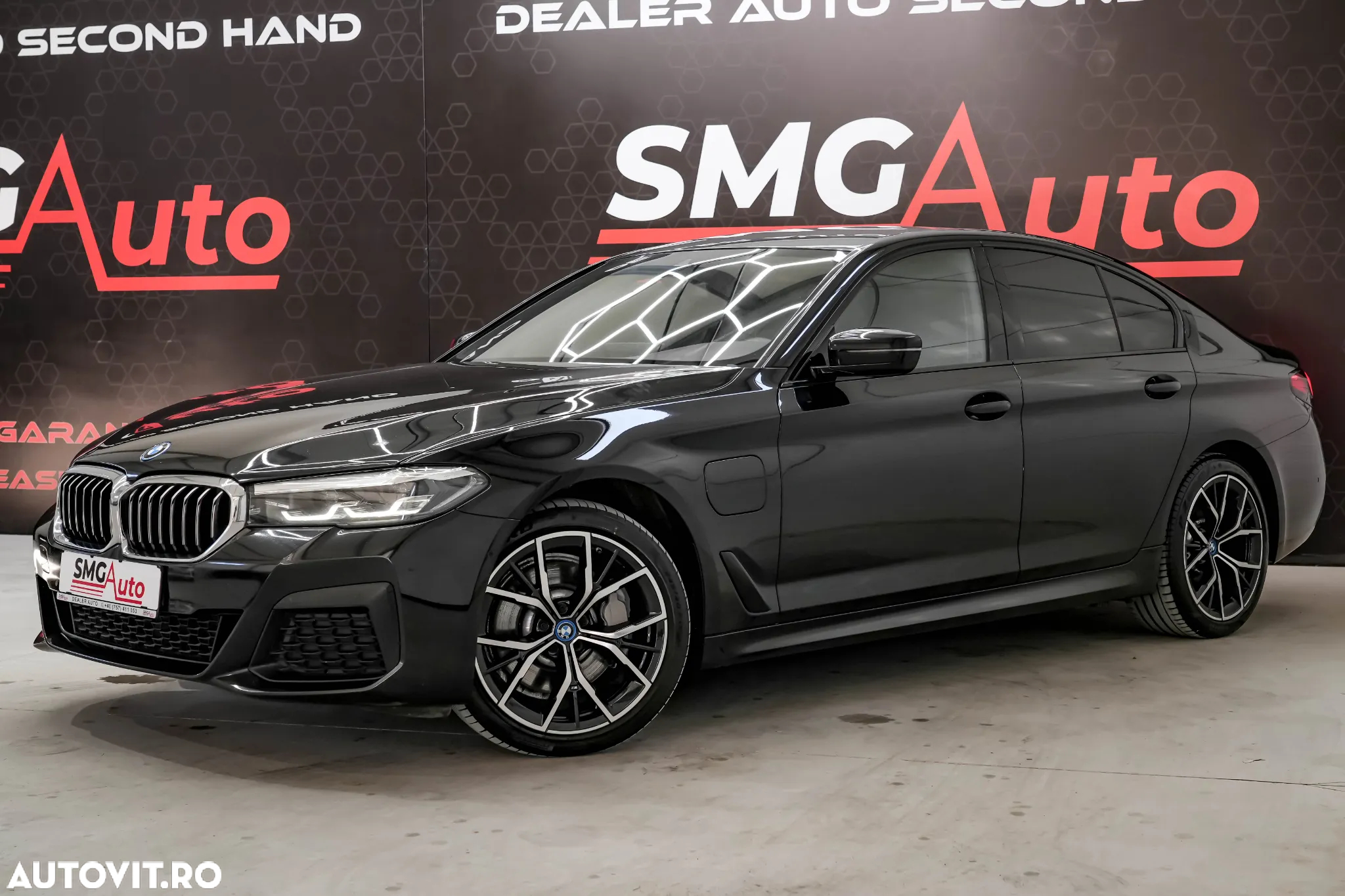 BMW Seria 5 520i Aut. M Sport Edition - 31