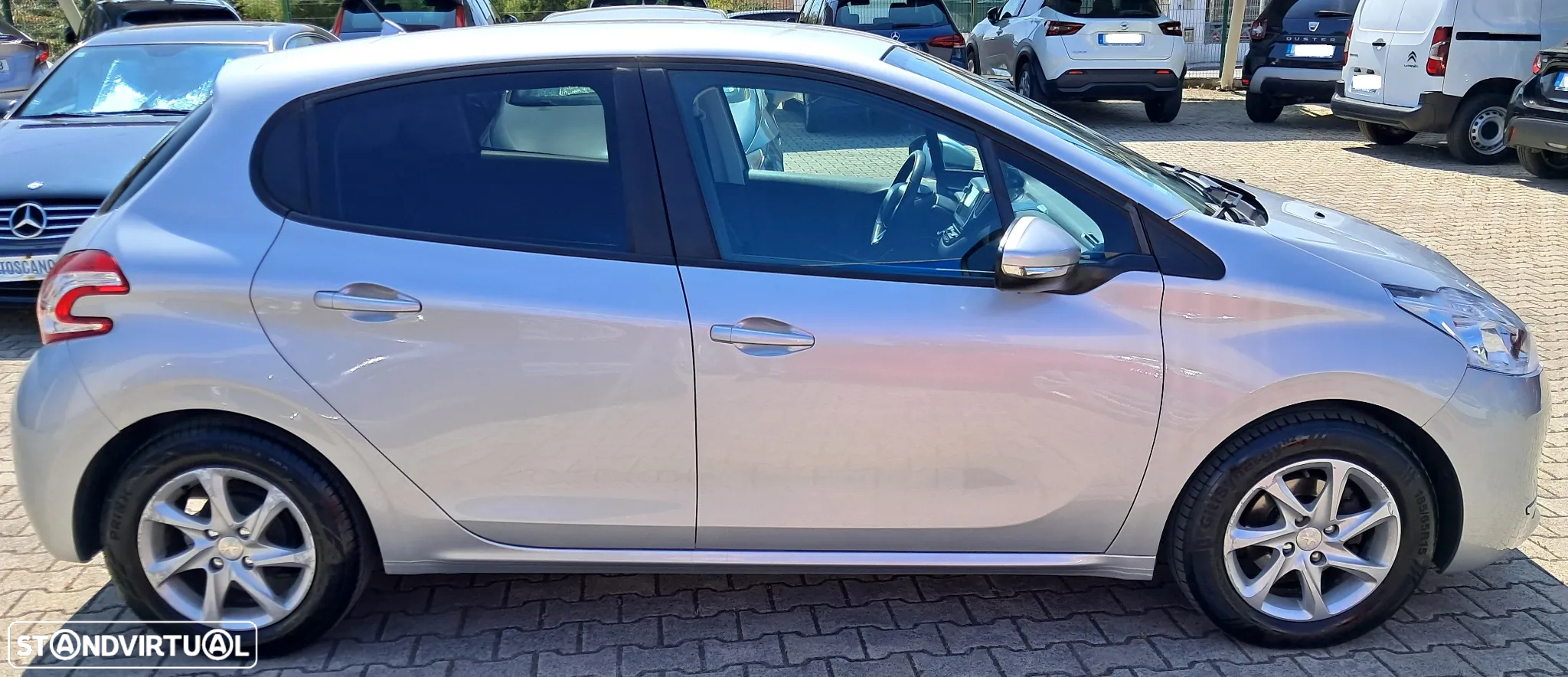Peugeot 208 1.4 HDi Active - 21