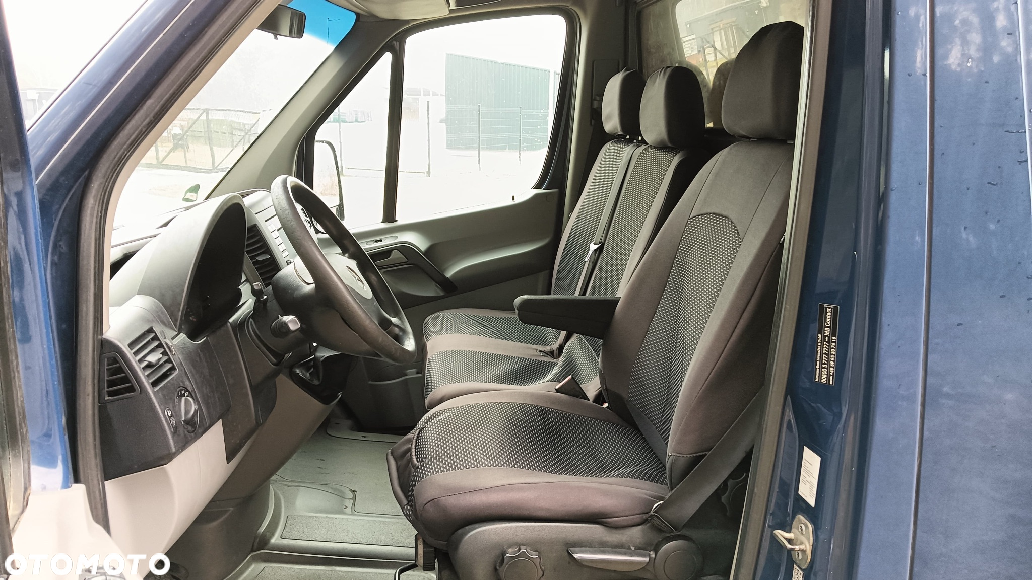 Mercedes-Benz Sprinter - 14