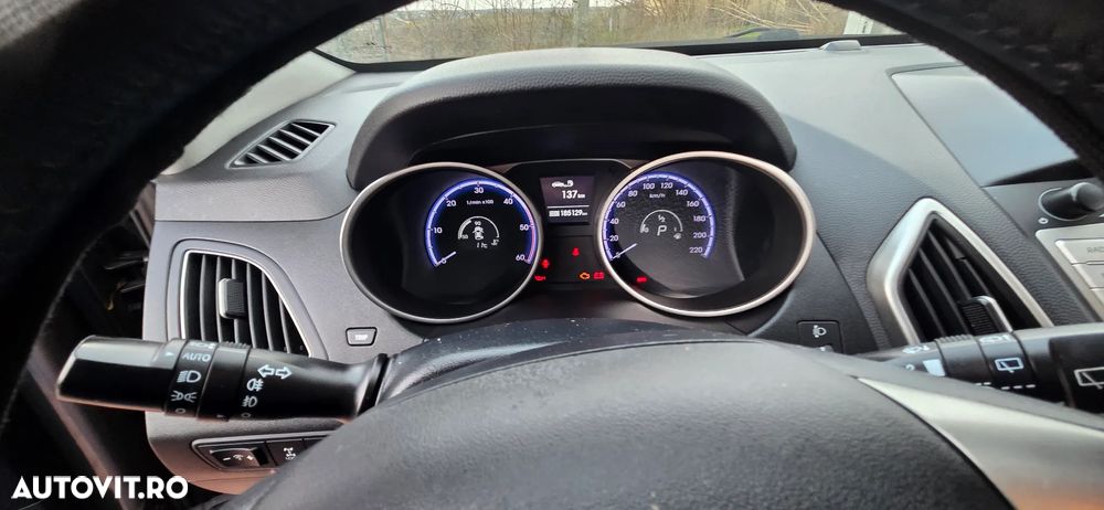 Hyundai ix35 2.0 CRDI 4WD Automatik Premium - 14