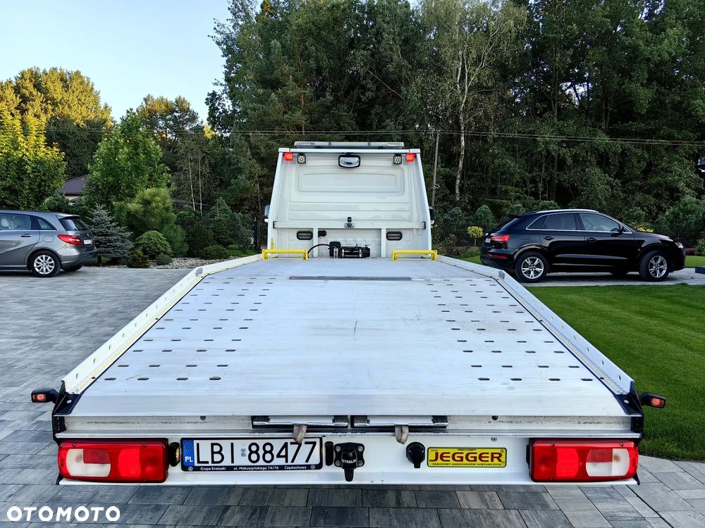 Volkswagen Crafter - 13