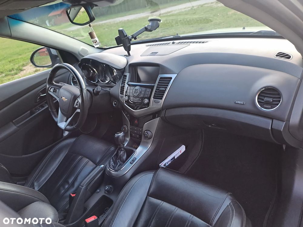 Chevrolet Cruze 1.4 T LTZ - 4