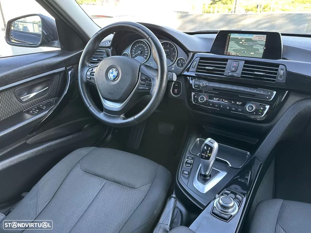BMW 320 d Line Sport Auto - 30