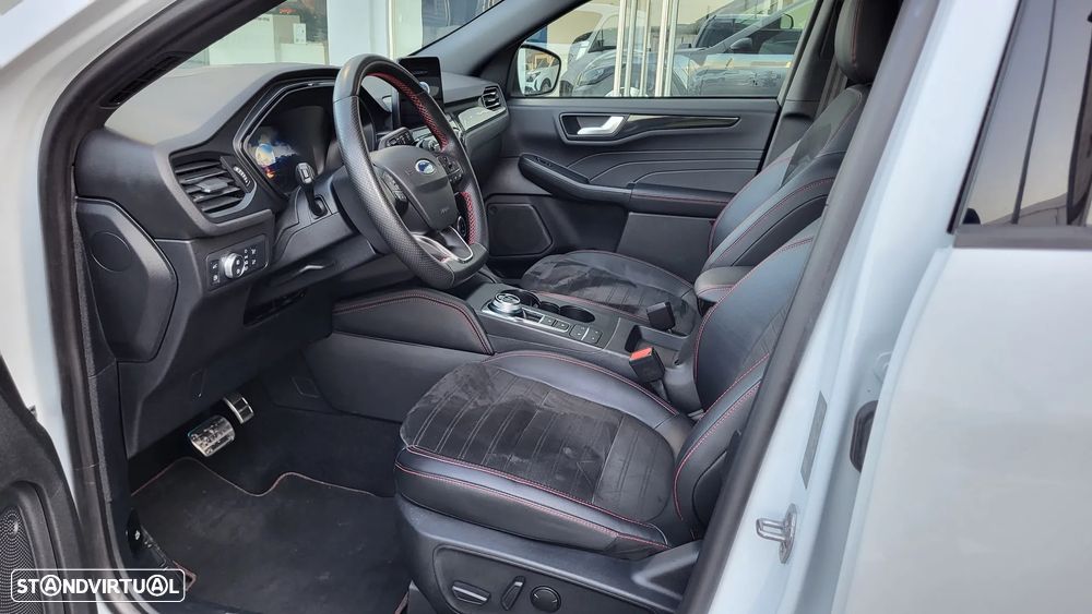 Ford Kuga 2.5 PHEV ST-Line X - 12