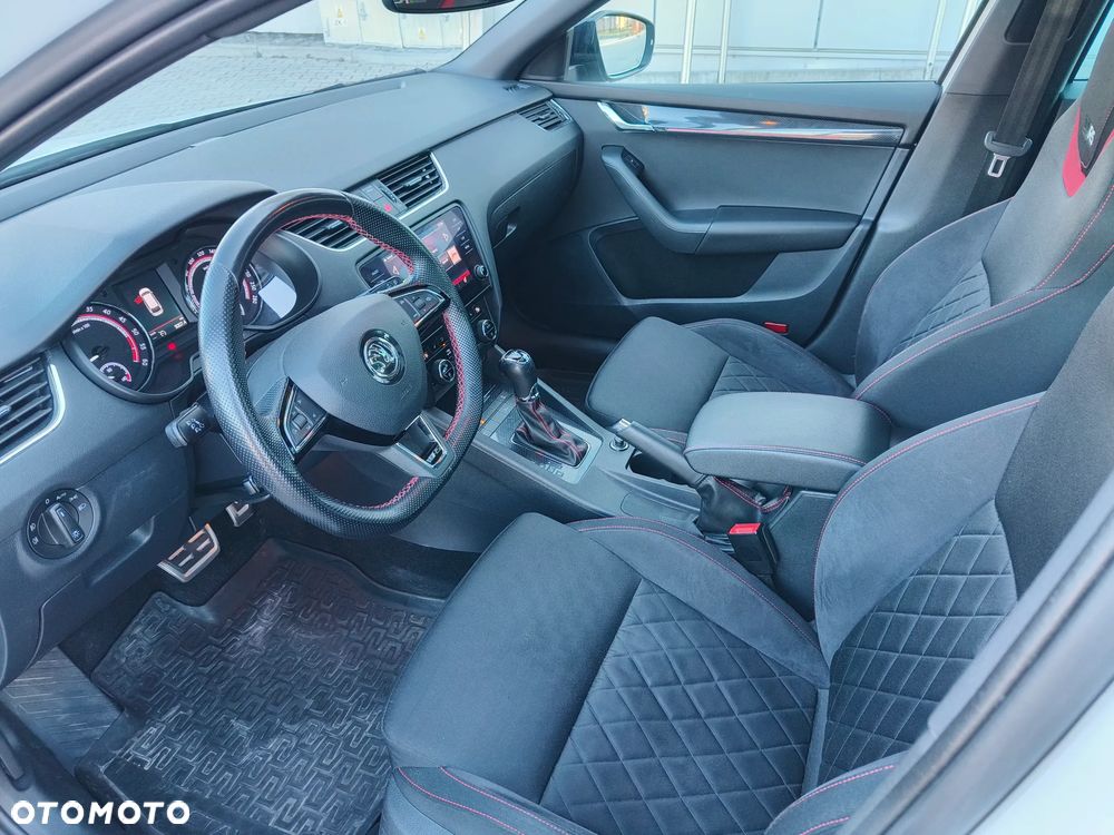 Skoda Octavia 2.0 TDI 4x4 DSG RS - 13