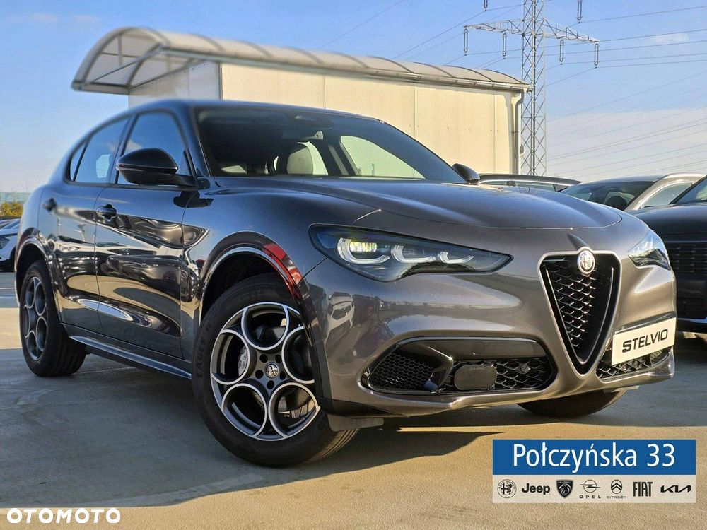 Alfa Romeo Stelvio - 4