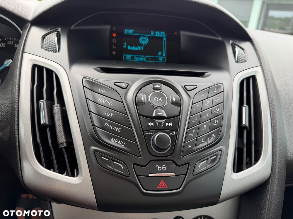 Ford Focus 1.0 EcoBoost Start-Stopp-System SYNC Edition - 22