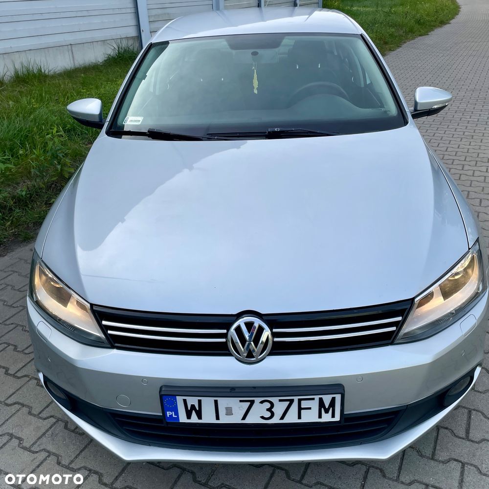 Volkswagen Jetta 1.6 TDI BMT Trendline - 10