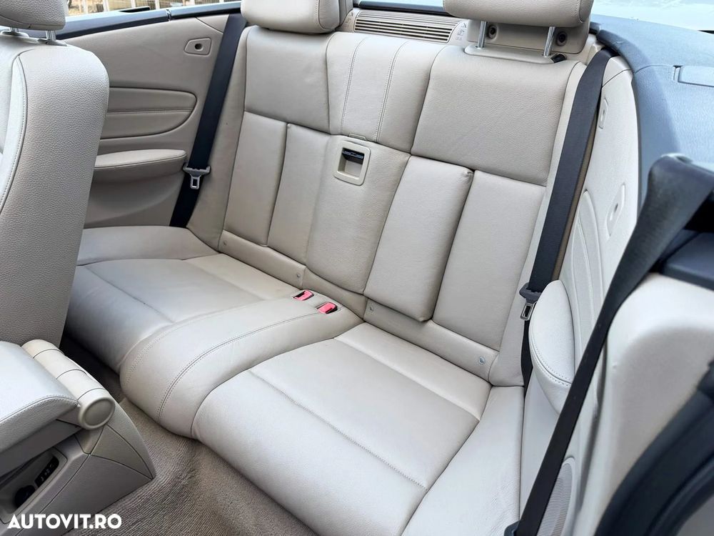 BMW Seria 1 120d Aut. Edition Sport - 32