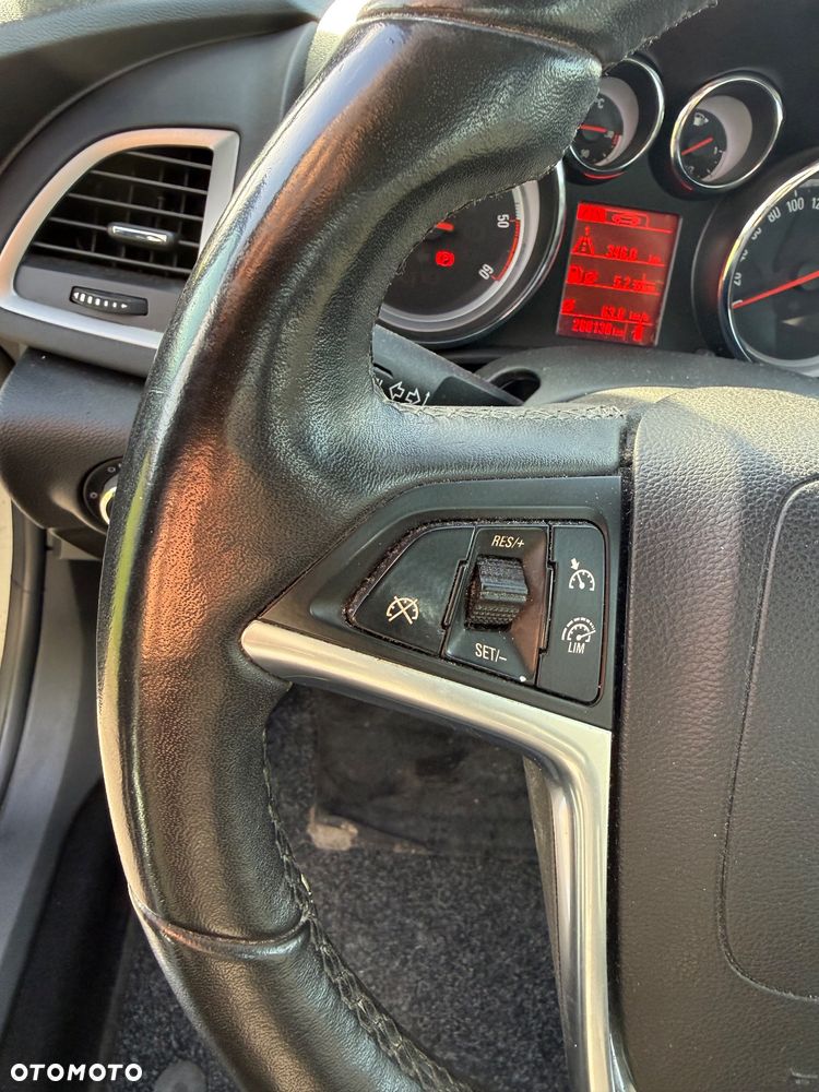 Opel Astra 1.7 CDTI DPF Active - 11