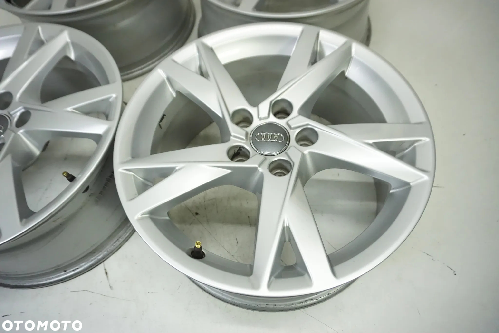 Felgi Aluminiowe 17 Audi A4 B8 B9 A5 A6 C7 Q3 Q5 ORYGINAŁ - 6