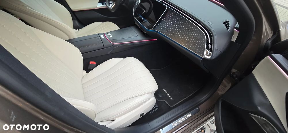 Mercedes-Benz Klasa E - 24