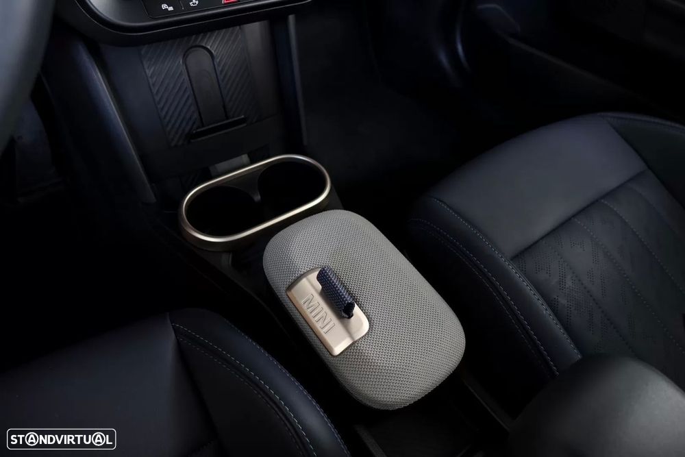 MINI 3 Portas Cooper C Favoured M - 11