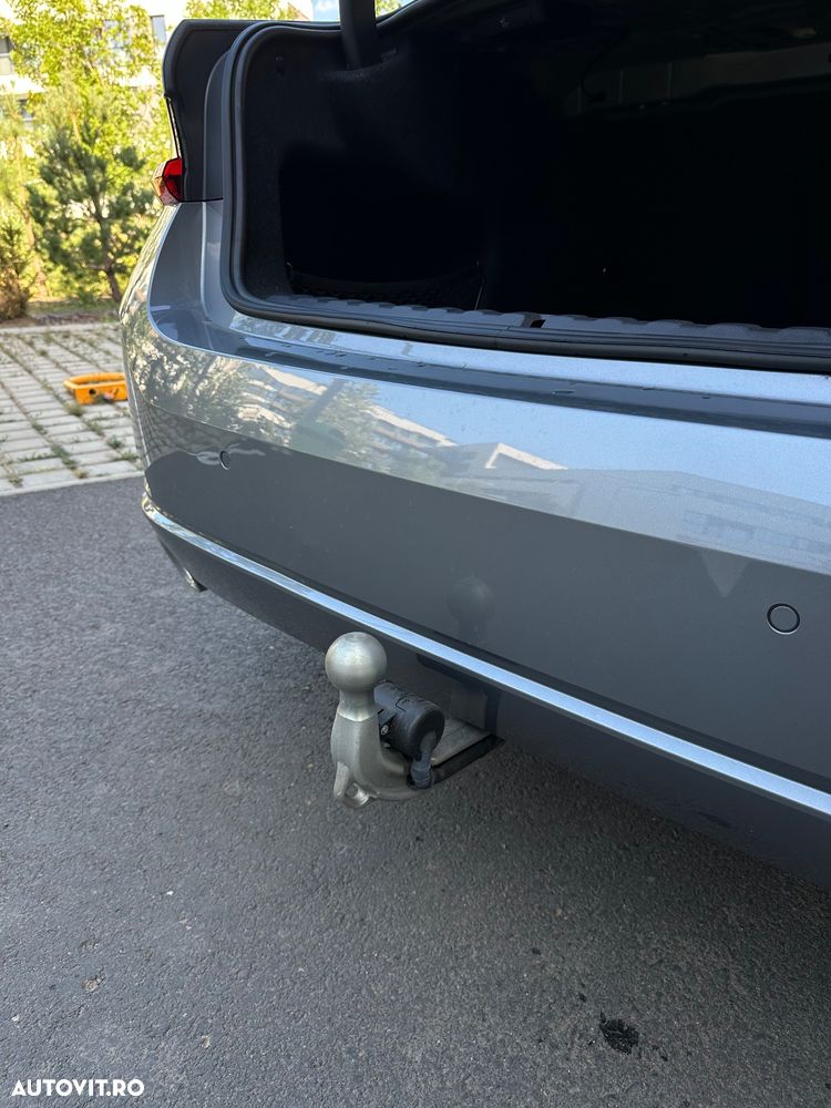 BMW Seria 3 320d Aut. - 9