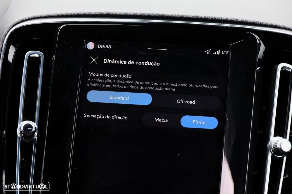 Volvo XC 40 2.0 B3 Core - 26