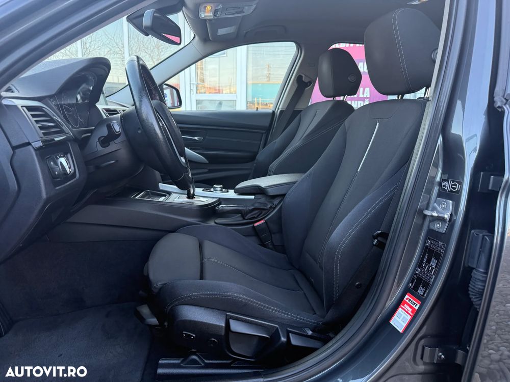 BMW Seria 3 320d Touring Aut. Blue Performance Sport Line - 9