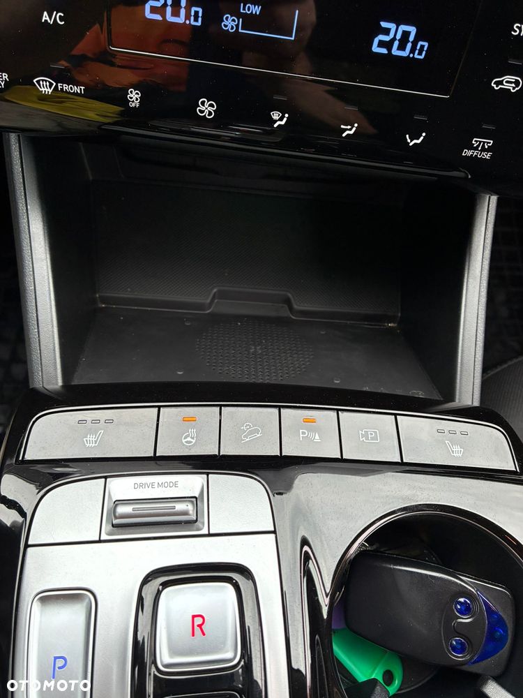 Hyundai Tucson 1.6 T-GDi HEV Executive 2WD - 19