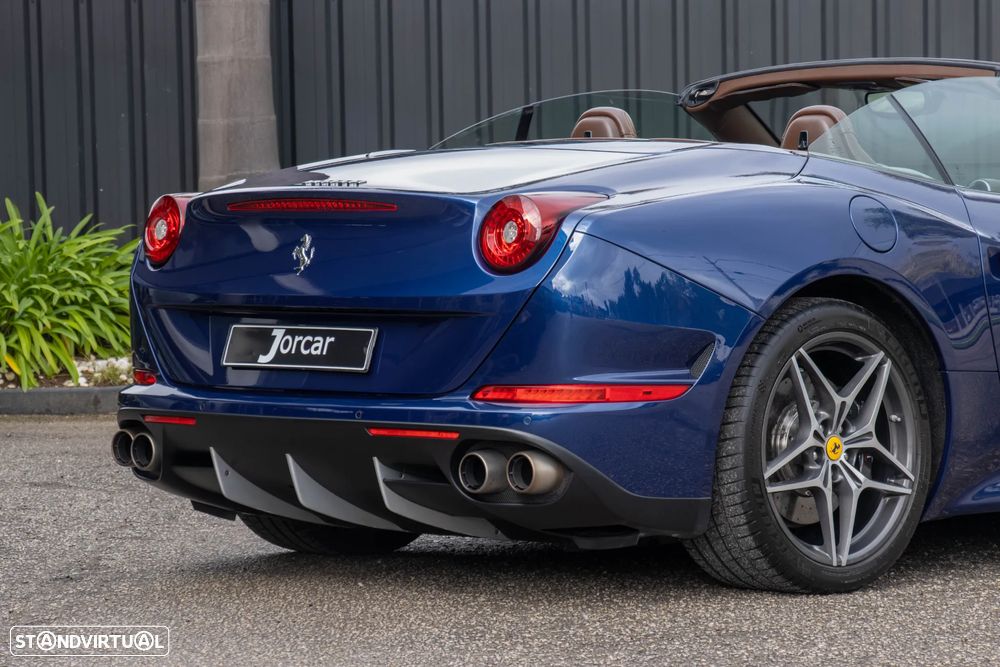 Ferrari California T - 19