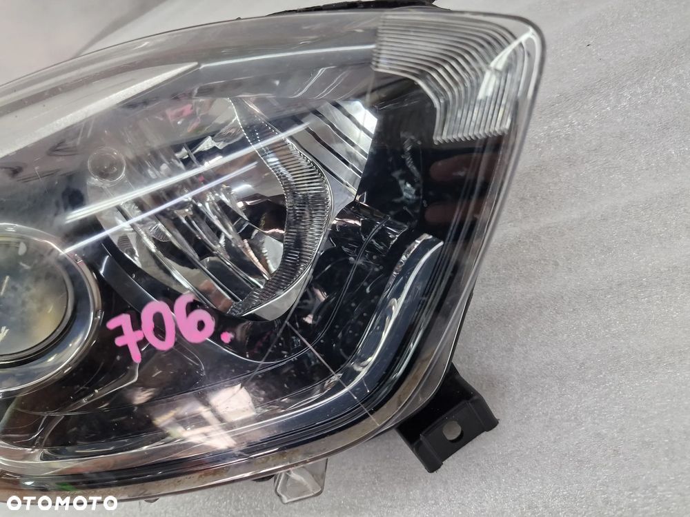 RENAULT CAPTUR 12- ŁADNA PRAWA LAMPA PRZEDNIA PRZÓD , NR 260100947R , NR AUKCJI LA706 - 2