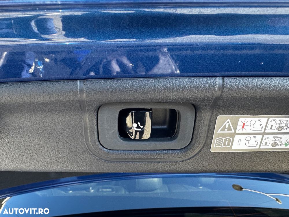 Mercedes-Benz C 300 4Matic 9G-TRONIC AMG Line - 38