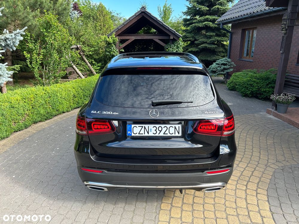Mercedes-Benz GLC 300 de 4Matic 9G-TRONIC AMG Line Plus - 40