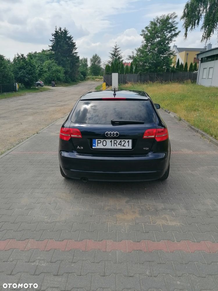 Audi A3 Sportback - 2
