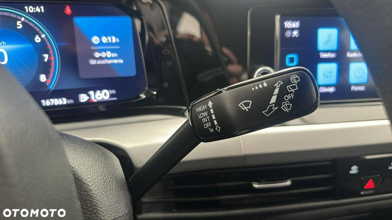 Volkswagen Golf - 23