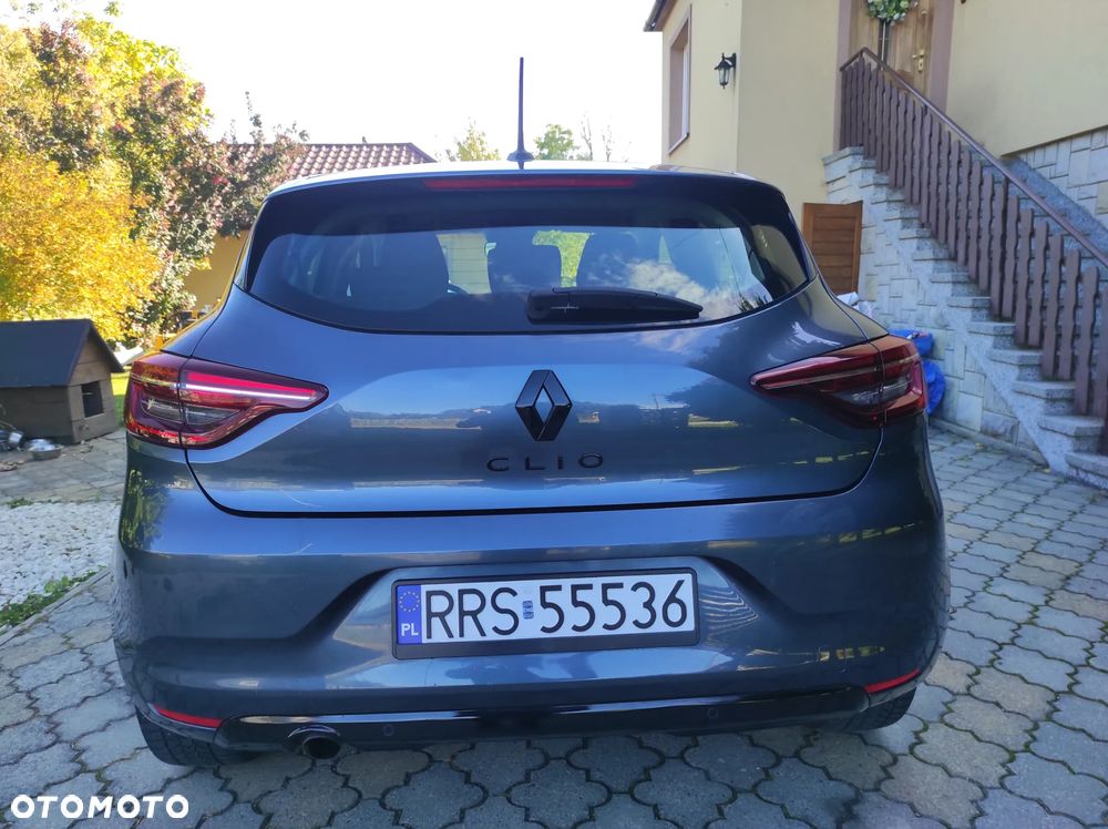 Renault Clio - 7