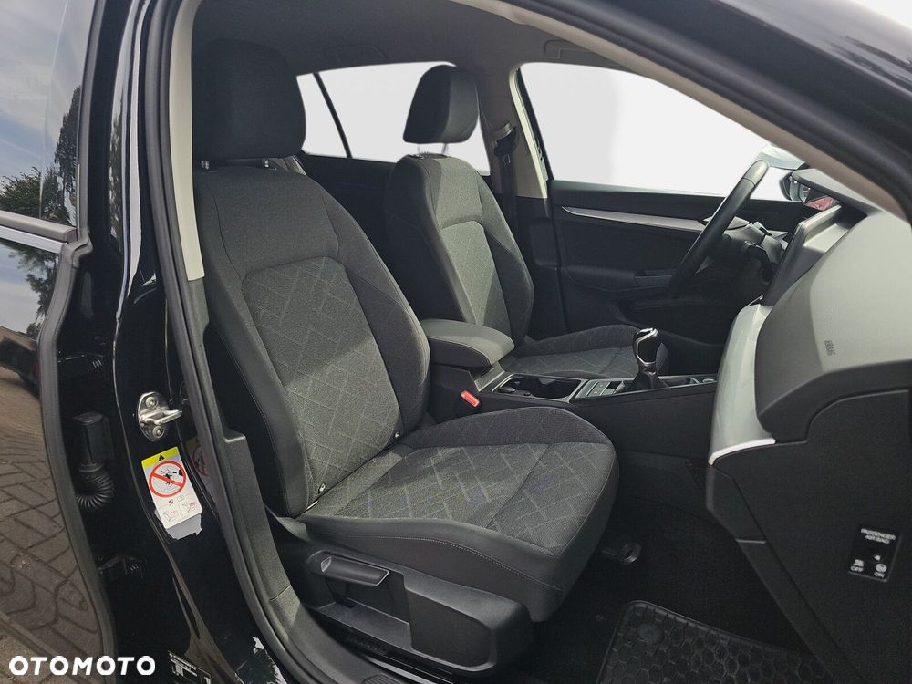 Volkswagen Golf - 13