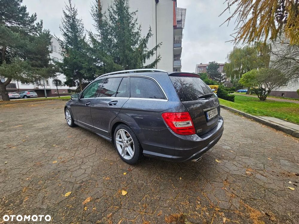 Mercedes-Benz Klasa C 250 (BlueTEC) d 4Matic T 7G-TRONIC AMG Line - 4