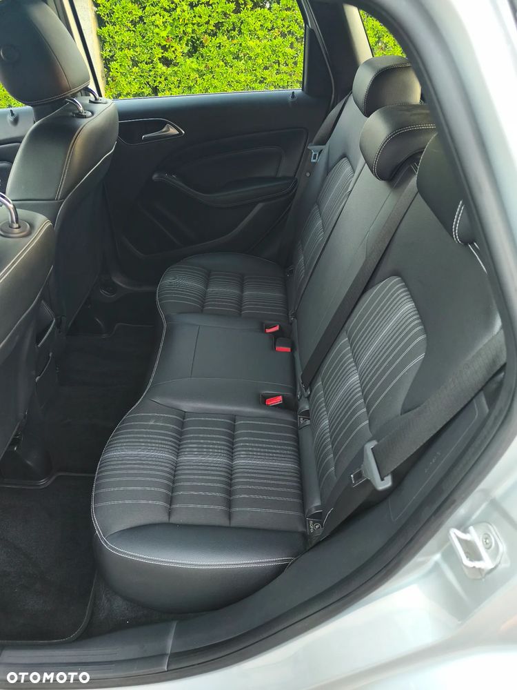 Mercedes-Benz Klasa B 180 (BlueEFFICIENCY) - 15