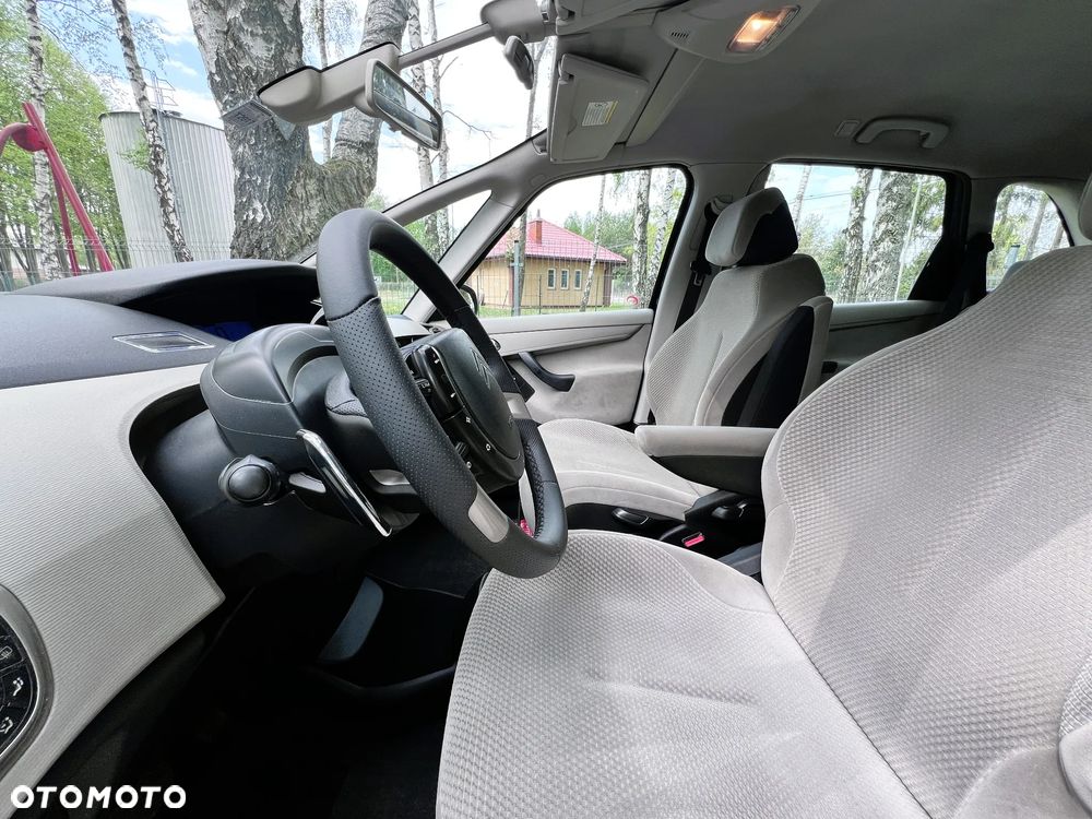 Citroën C4 Picasso - 10