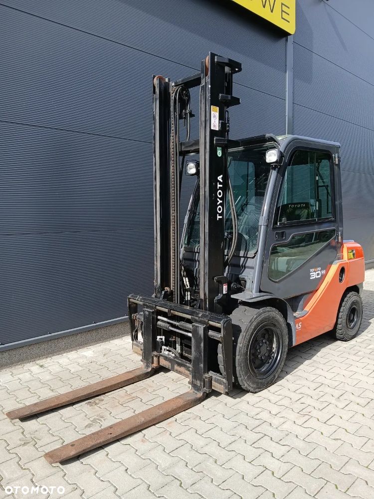 Toyota 02-8FDF30 - 4