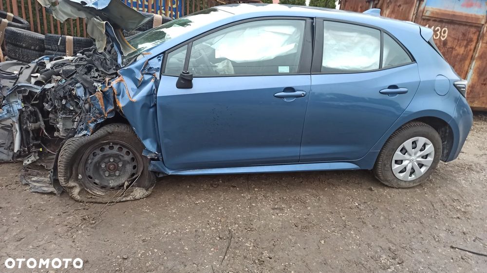 Toyota Corolla E21 19- 1.2 8NR-FTS Lakier 8U6 drzwi klapa  skrzynia silnik  fotele