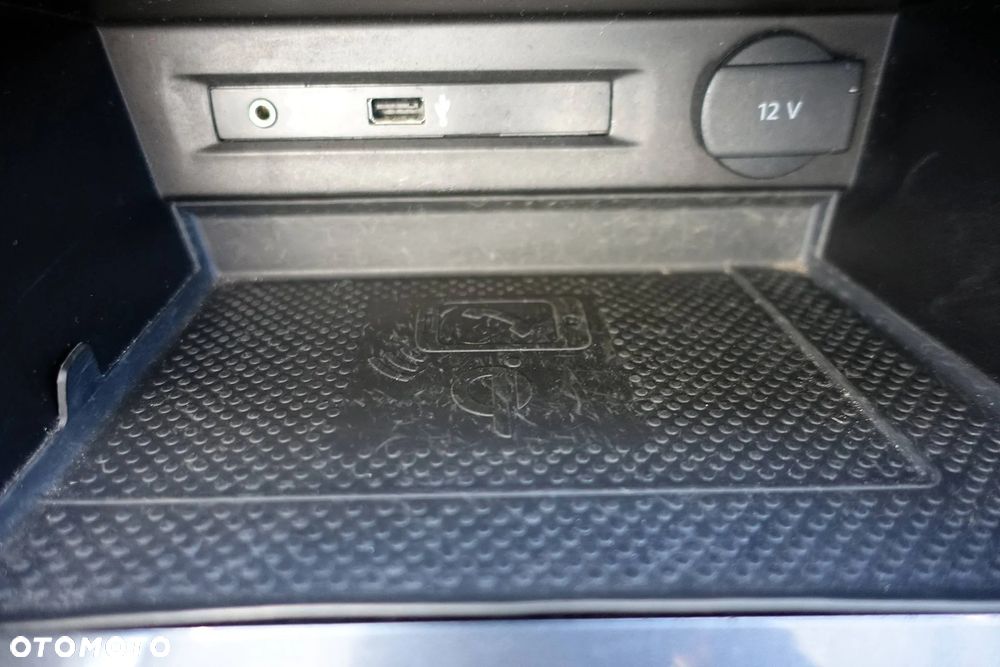 Volkswagen Tiguan 2.0 TDI SCR Elegance - 30