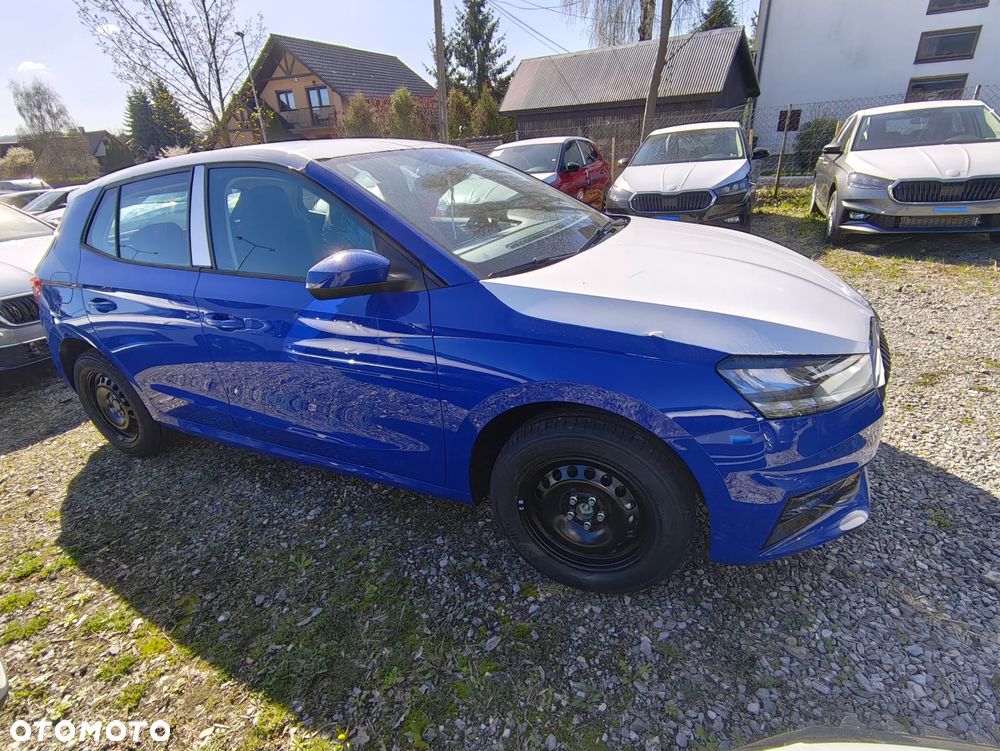 Skoda Fabia 1.0 Essence - 2