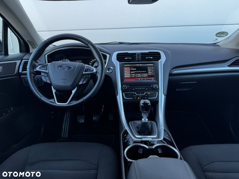 Ford Mondeo 2.0 TDCi STart-Stopp Titanium - 24