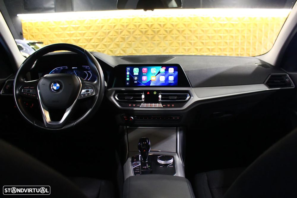 BMW 330 e Auto - 14