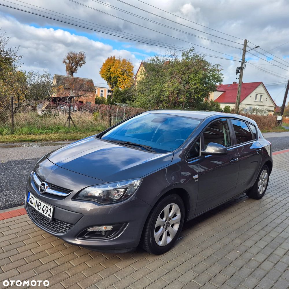 Opel Astra 2014 photo 3