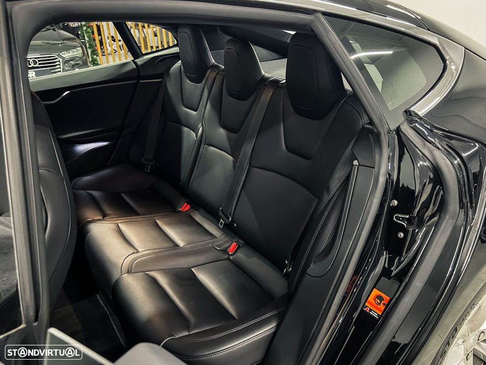 Tesla Model S 100D - 11