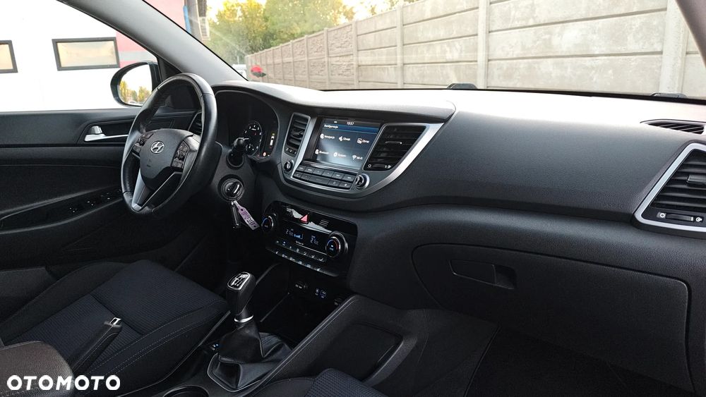Hyundai Tucson 1.6 GDi 2WD Pure - 33