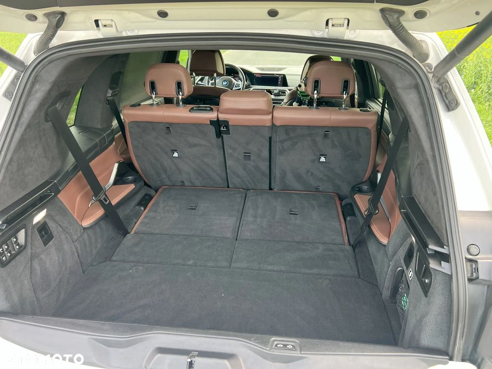 BMW X7 M50d sport - 21