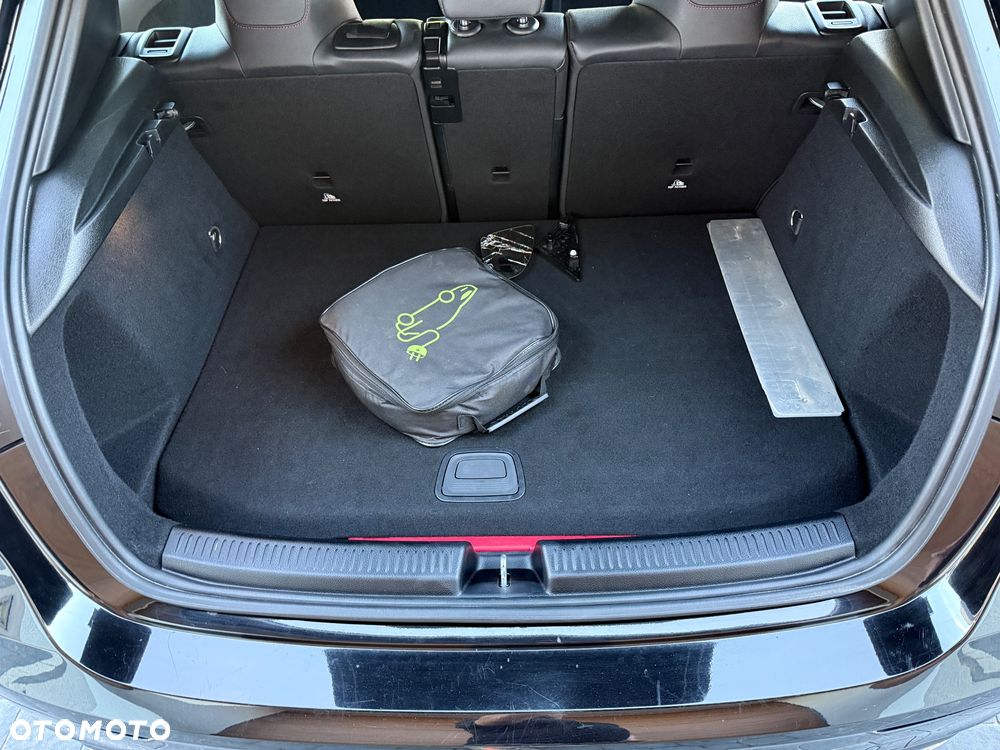 Mercedes-Benz Klasa A 250 e PHEV AMG Line 8G-DCT - 24