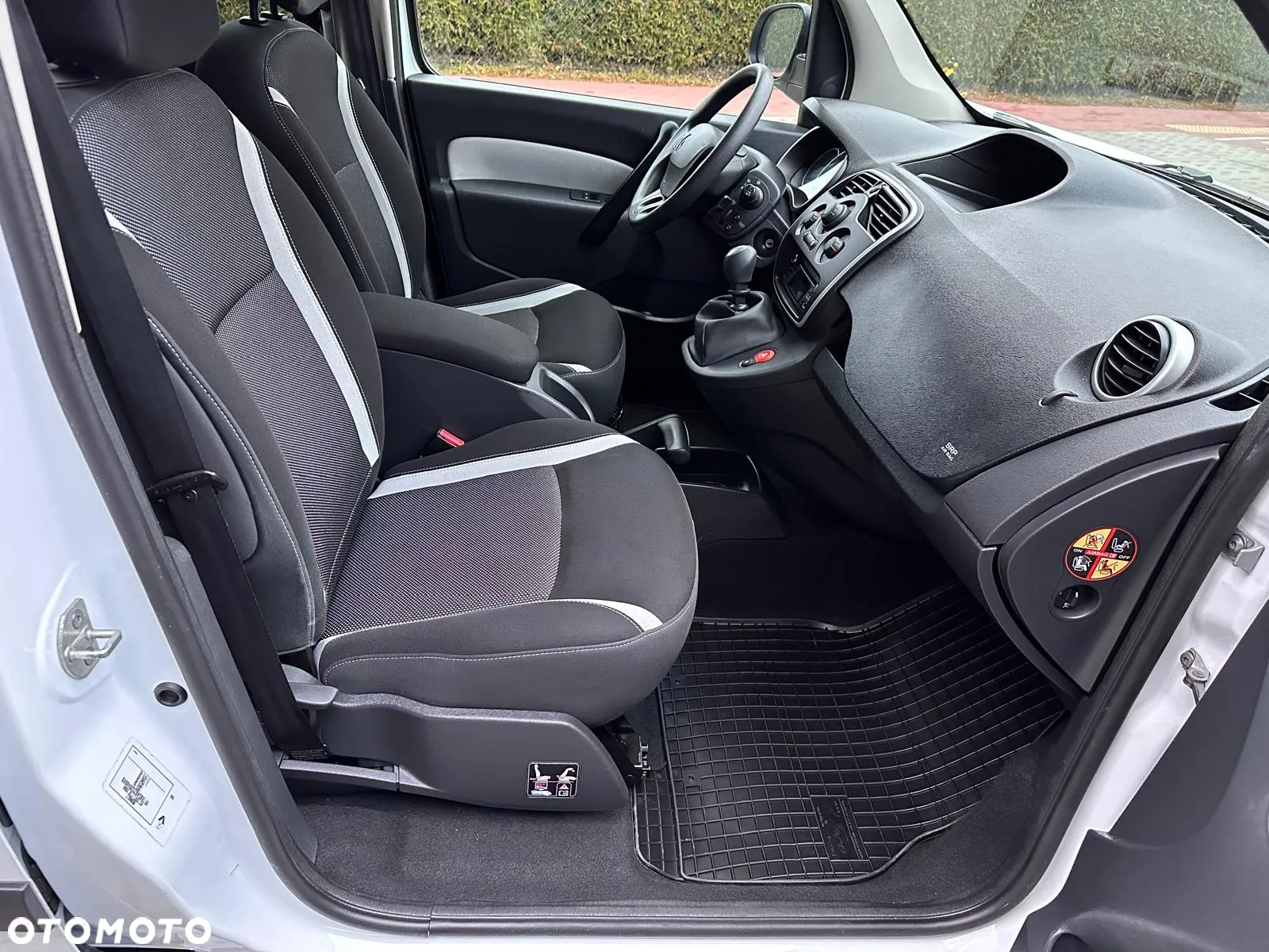 Renault Kangoo ENERGY TCe 115 Start & Stop Happy Family - 14
