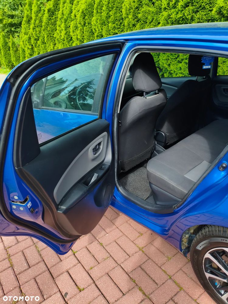 Toyota Yaris - 5