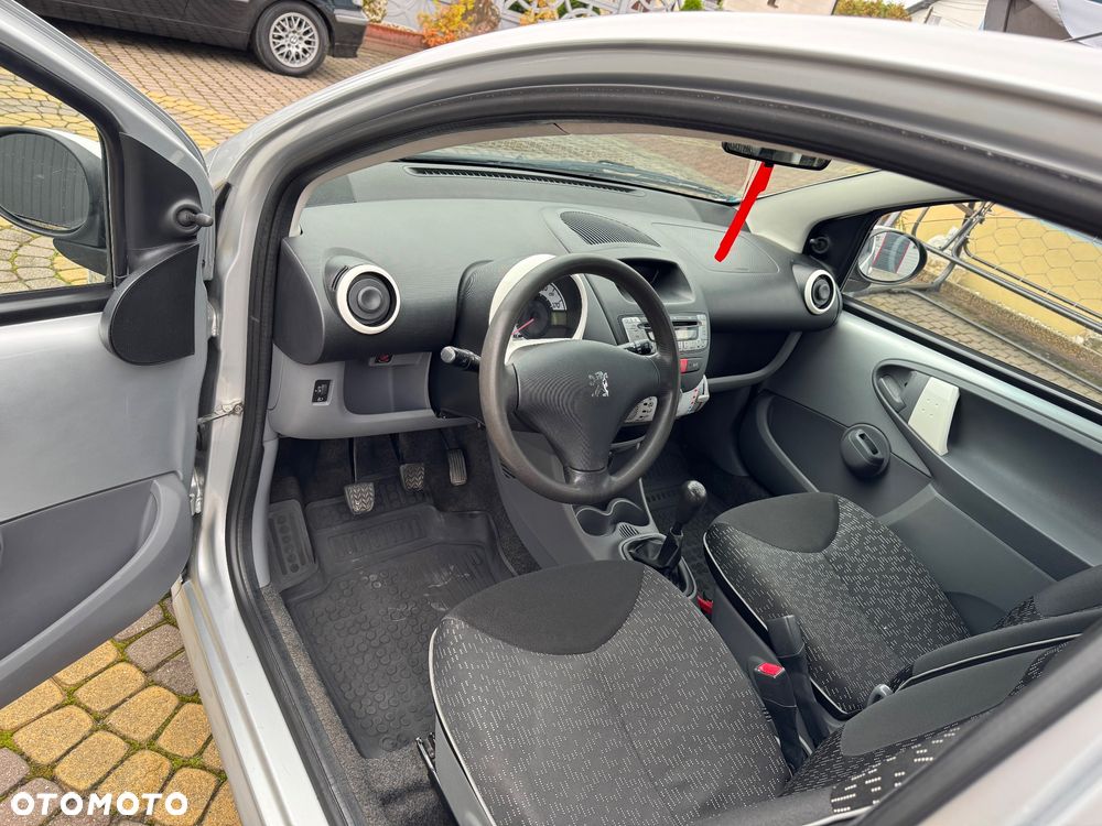 Peugeot 107 1.0 Urban Move - 16