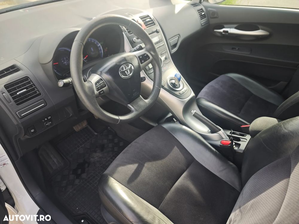 Toyota Auris - 7