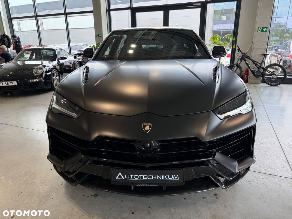 Lamborghini Urus - 5