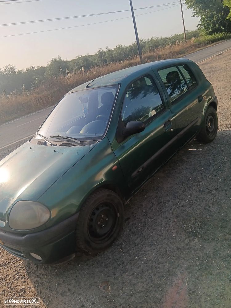 Renault Clio 1.2 - 8